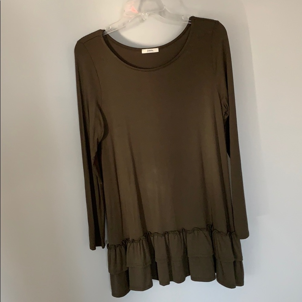 long sleeve shirt
